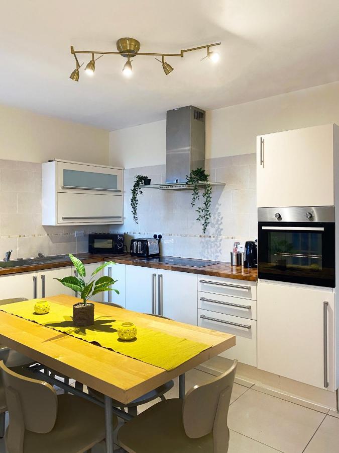 The Docklands 2 By Serviced Living Liverpool Appartamento Esterno foto