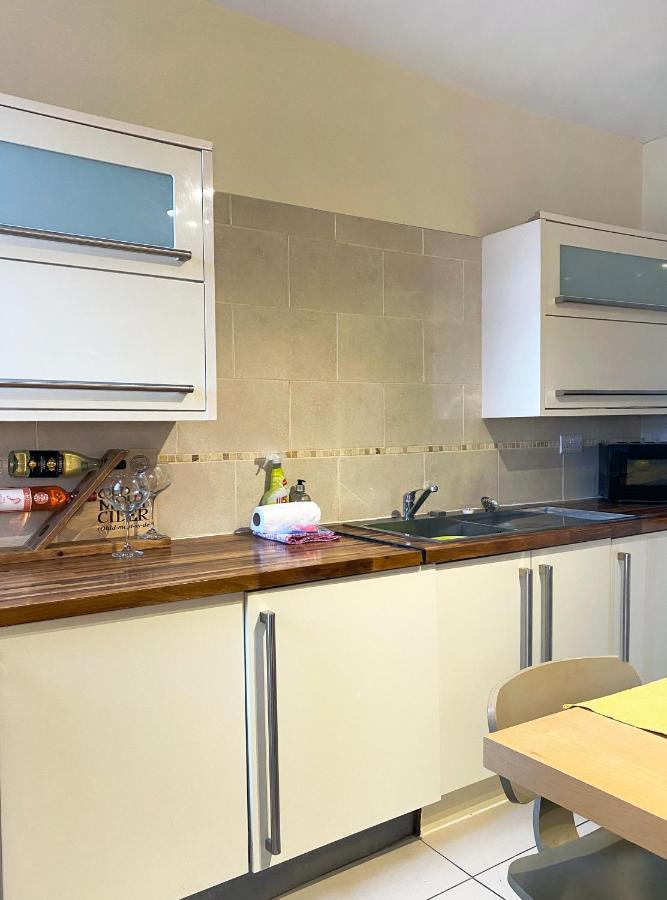 The Docklands 2 By Serviced Living Liverpool Appartamento Esterno foto
